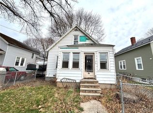 25 Lafayette Pl, Auburn, NY 13021