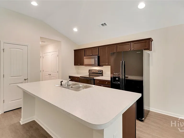 532 Cade Dr — Photo 11