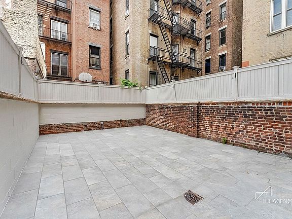 3rd image of 259 W 90th St