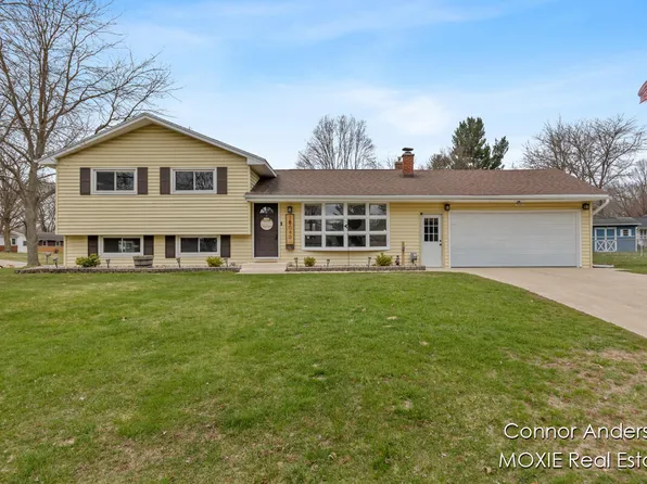 10040 Mozart St, Portage, MI 49024