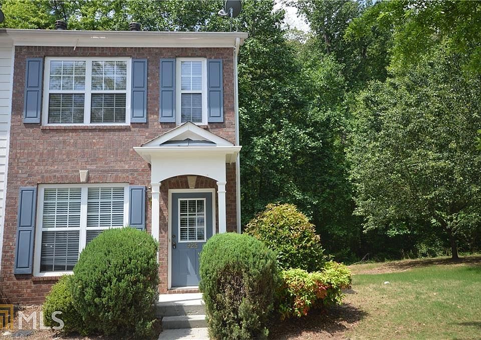1st image of 925 Redwood Dr