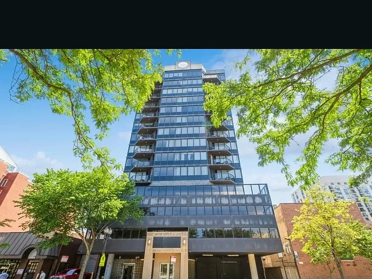 1309 N Wells St #2 — Photo 1