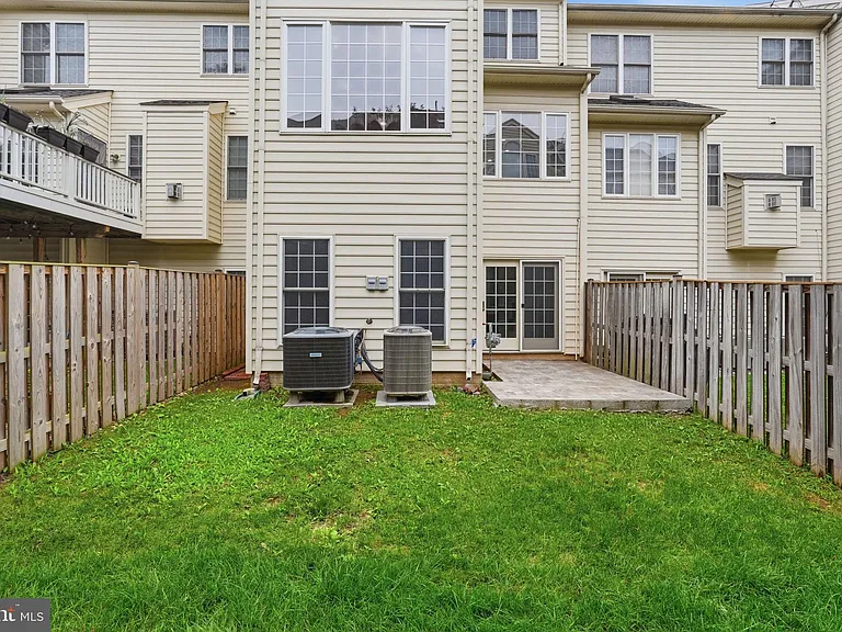 25196 Whippoorwill Ter — Photo 37