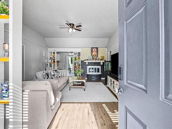 5th image of 8712 N McMillan Ave