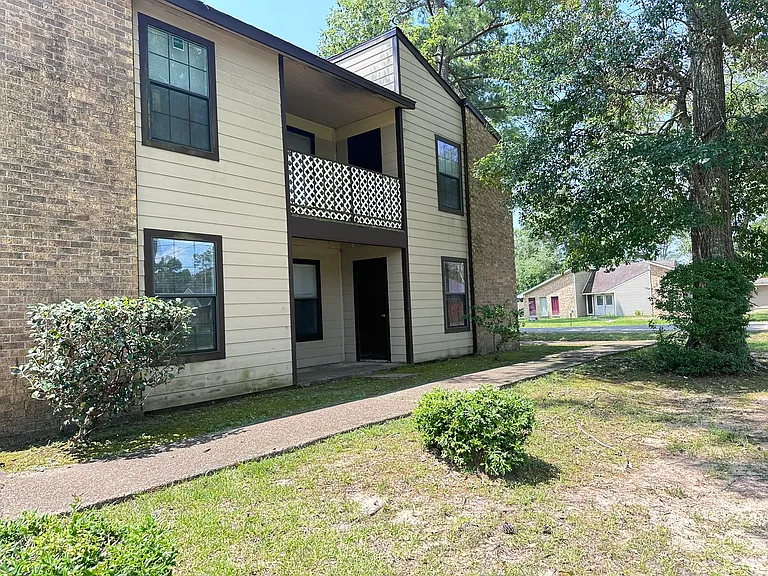 Brookhollow Apartments — Photo 5