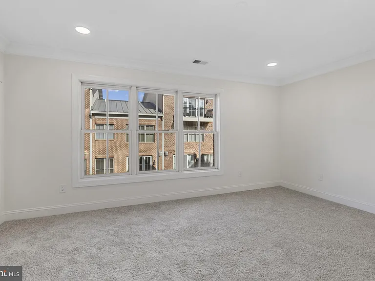 1256 Dockside Cir — Photo 19