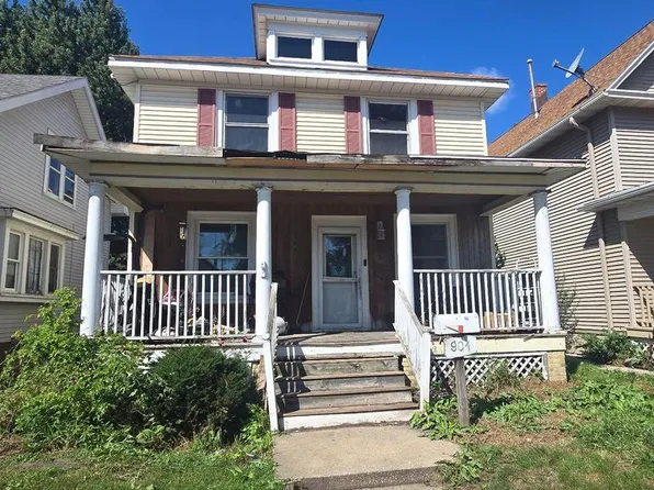 904 Grove AVENUE, Racine, WI 53405