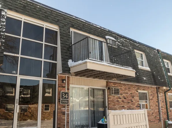 9958 S 84th Ter APT 306, Palos Hills, IL 60465