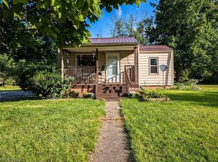 417 Douglas St NE, Warren, OH 44483