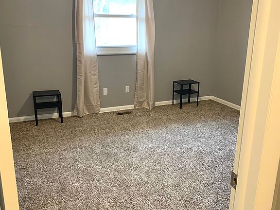 5th image of 2370 Woodbrook Cir S APT F