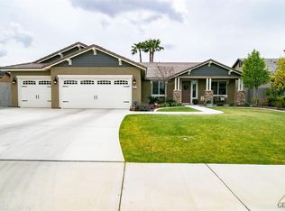 10011 Revere Beach Dr, Bakersfield, CA 93314