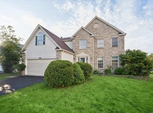 1888 Shoreline Ct, Romeoville, IL 60446