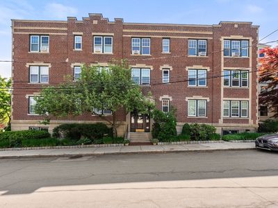 99 Perry St APT 6, Brookline, MA, 02446