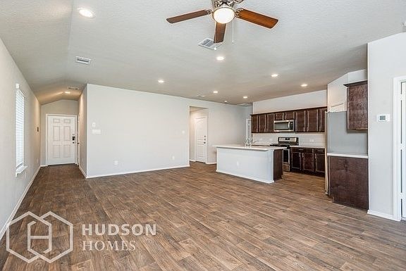 2nd image of 21241 Ivy Woods Ct