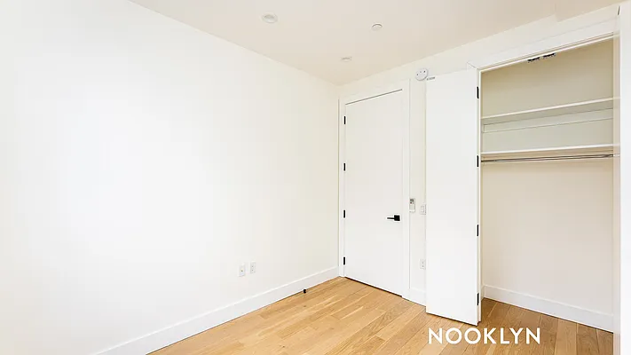 Rented by Nooklyn NYC LLC | media 8