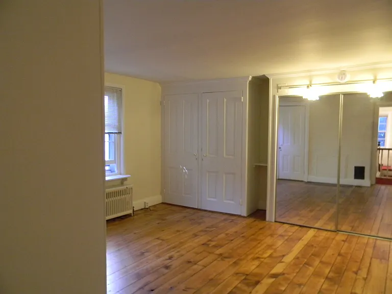 311 N High St — Photo 43