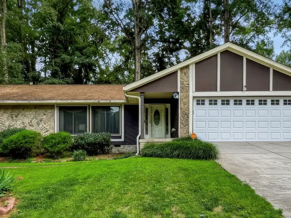 6679 Judy Ln, Riverdale, GA 30296