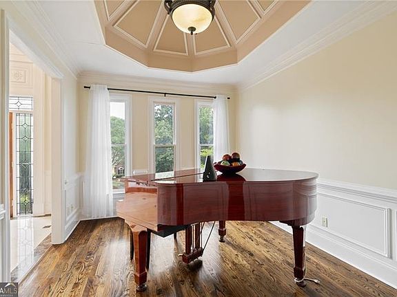 5th image of 8240 Royal Troon Dr