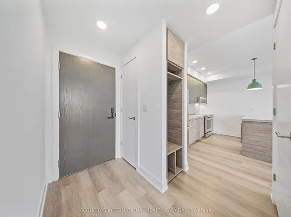 484 Spadina Ave, Toronto, ON