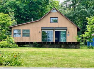 1104 W Lakeshore Dr, Kelleys Island, OH 43438