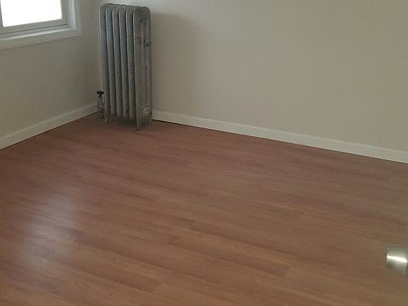 4th image of 9014 172nd St