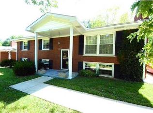 7317 Manslick Rd, Louisville, KY 40214