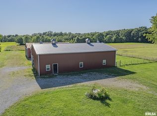 2695 Norton Rd, Odin, IL 62870