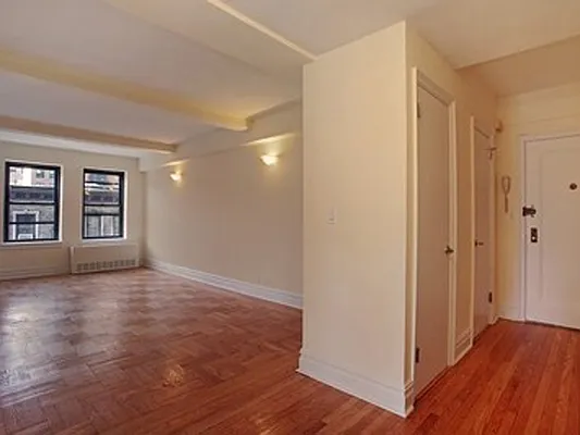 Rented by Sotheby's International Realty | media 11