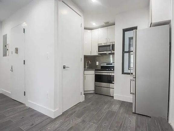 4th image of 342 Bergen St APT 3R