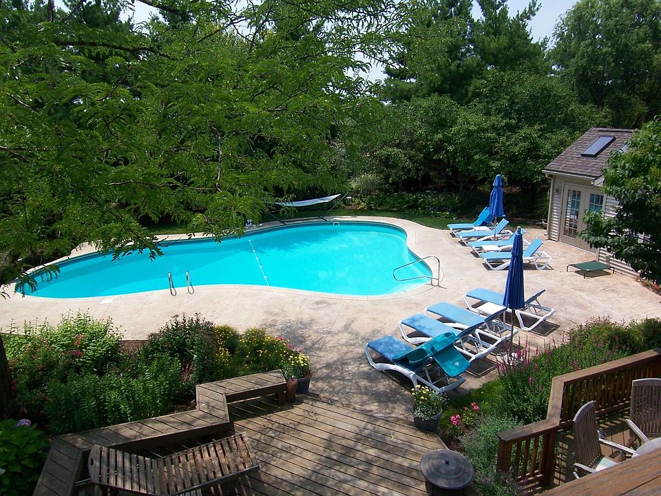 2nd image of 1411 Briarmeadow Dr