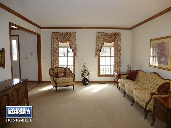 4th image of 3S640 Terrace Dr