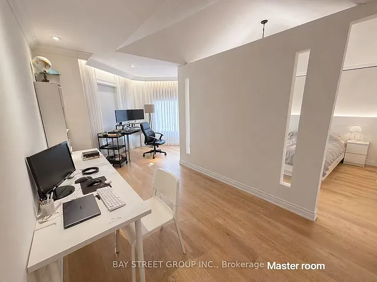42 Fouracre Way #UPPER LEVEL — Photo 24