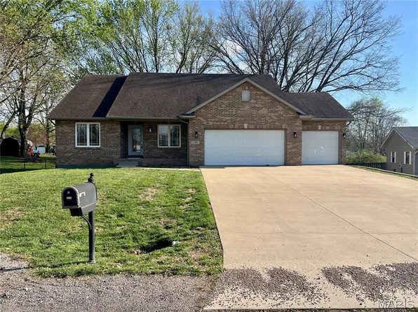 1662 Molokai Ct, Worden, IL 62097