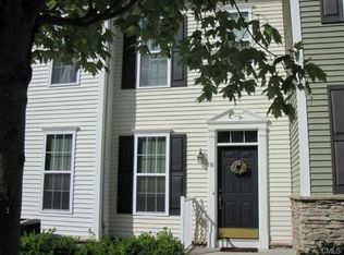 16 Brinscall Ct, Danbury, CT 06810