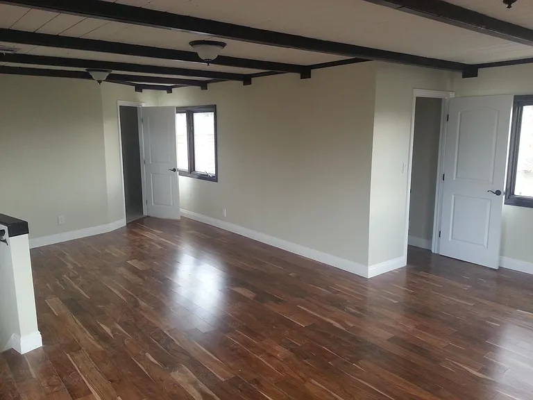 711 E Northridge Ave — Photo 5
