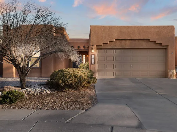 1024 Via Chamisa NE, Albuquerque, NM 87113