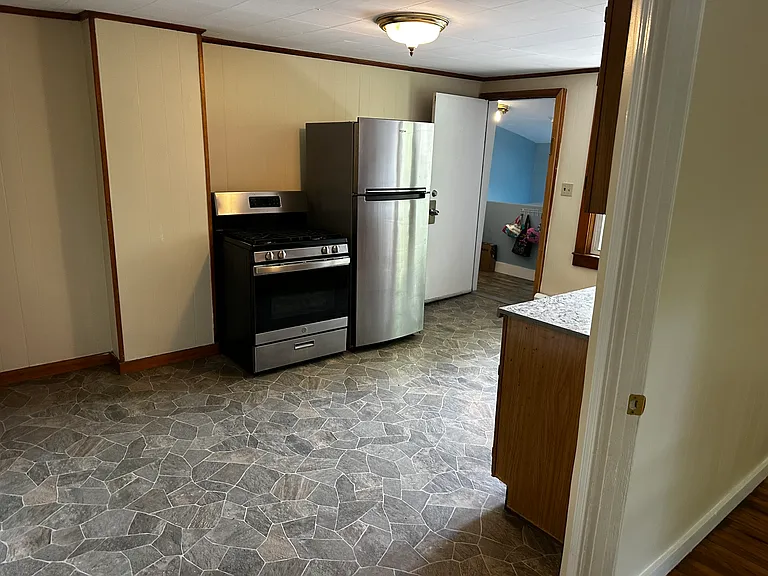 325 Tremont St #2R — Photo 5