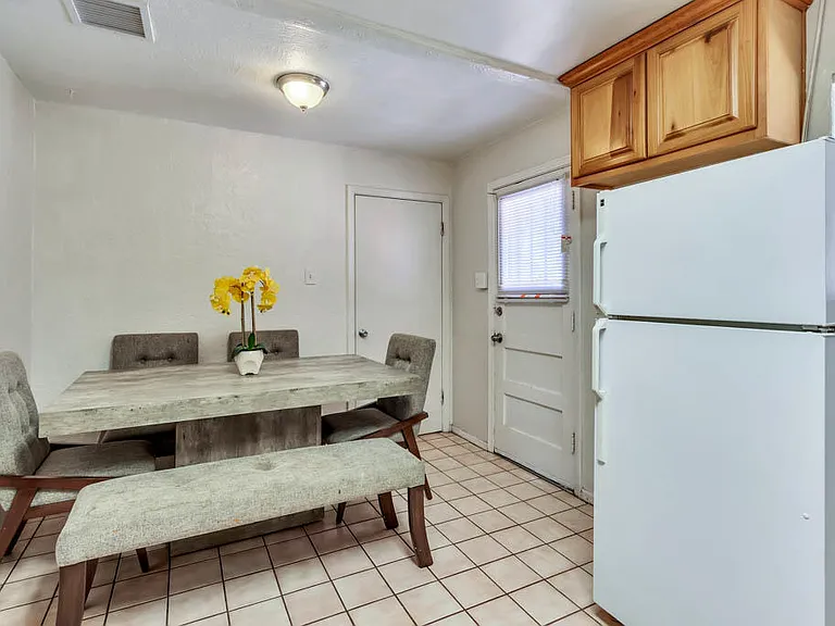 1001 Atwood Dr — Photo 10