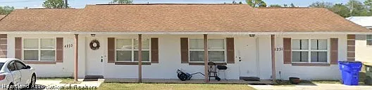 2 bed, 1.0 bath, 1560 sqft, $1,100 — Photo 1
