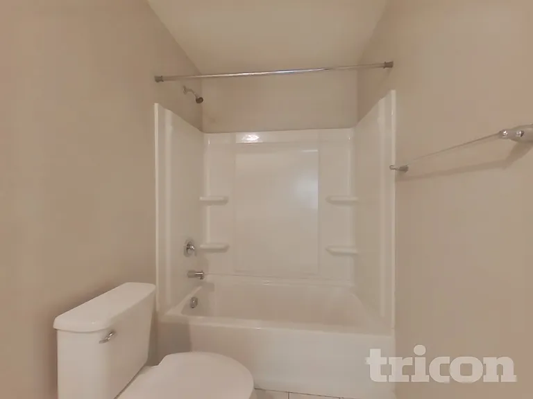 18249 N Clarence Ln — Photo 15