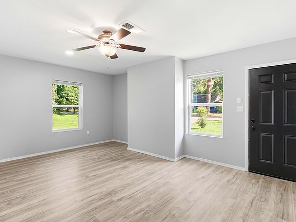 5th image of 504 Quitman St