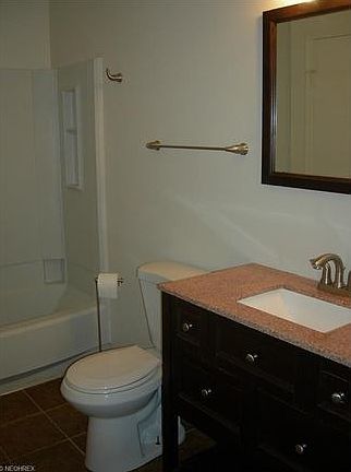 5th image of 6068 Applecrest Ct Unit E