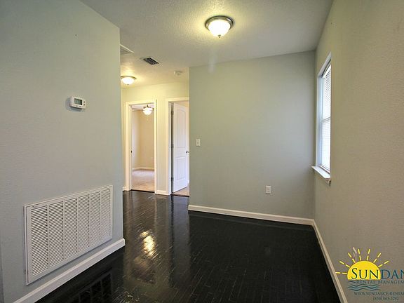 3rd image of 46 Sellers Pl
