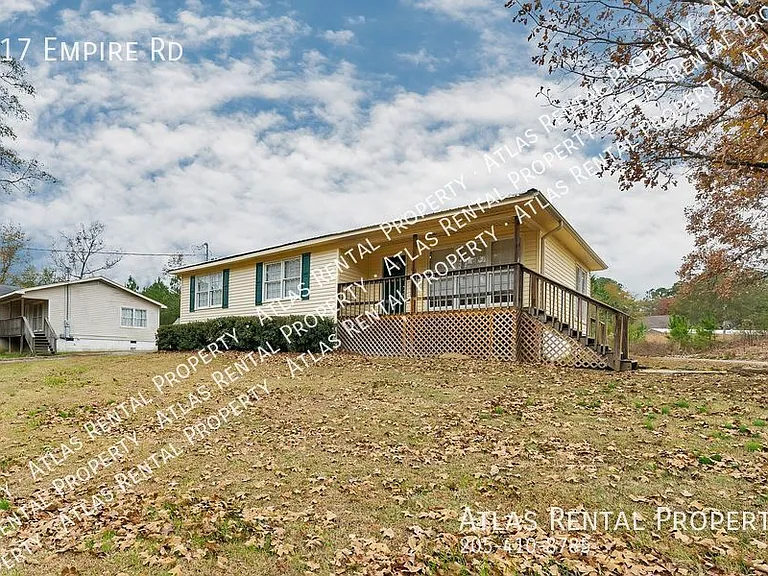 917 Empire Rd — Photo 2