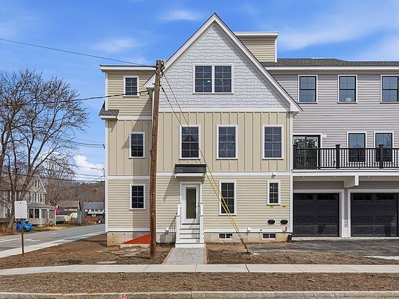 4th image of 11 Washington St #G