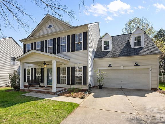 2nd image of 7811 Antique Cir