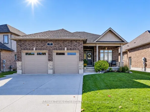 90 Gerber Meadows Dr, Wellesley, ON N0B 2T0