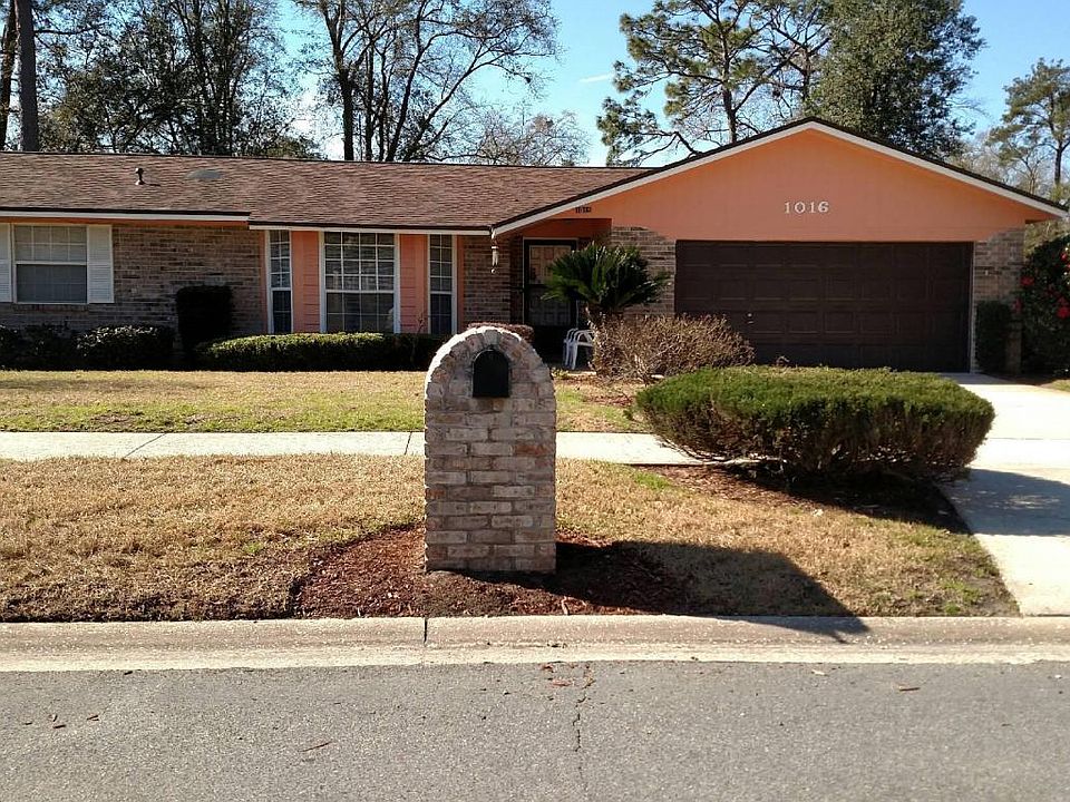 1st image of 1016 Lobster Ln