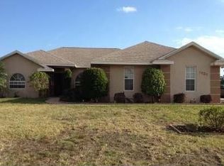 1121 Lake Sebring Dr, Sebring, FL 33870