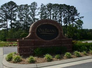 319 Holyoke Ln, Chesapeake, VA 23320